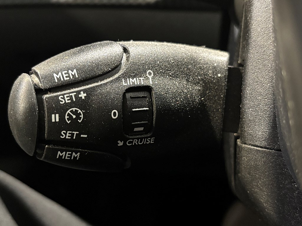 Bild på Active Pack 50kWh 136hk Aut - CARPLAY, BACKSENSORER