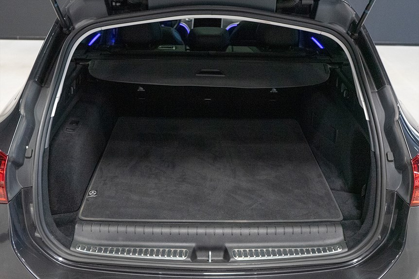 Mercedes-Benz C 300 e AMG Premium Plus paket 313hk