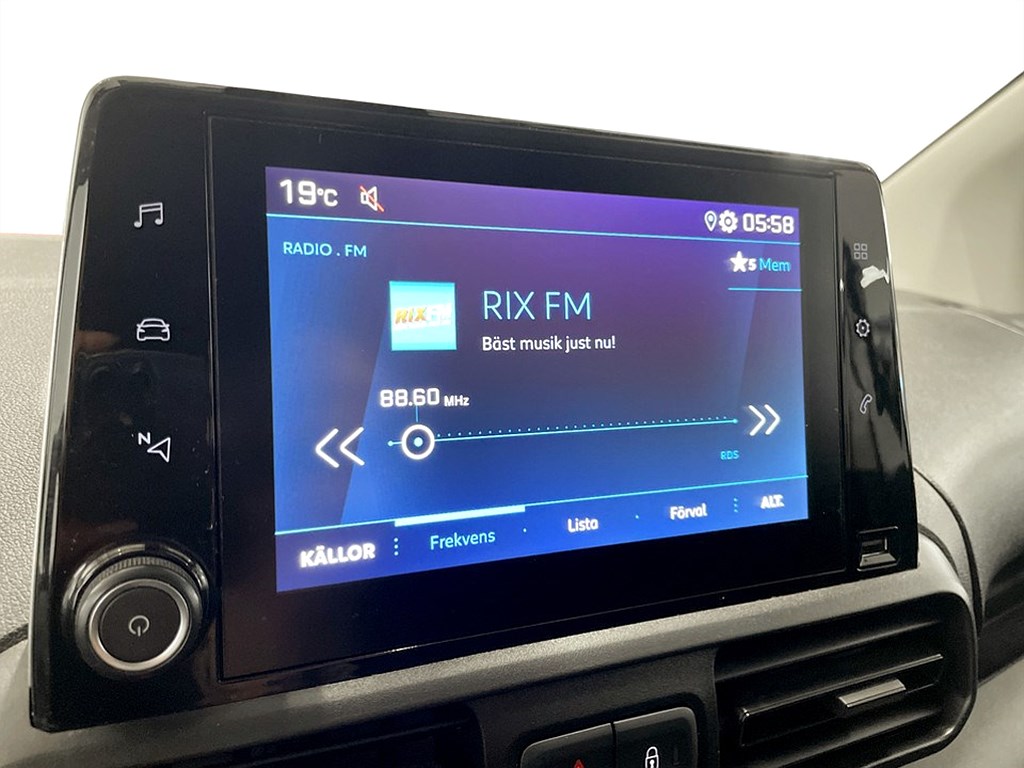 Bild på PRO+ 1.5 BHDi 130hk Aut L2 - DRAG,WEBASTO,1 ÄGARE