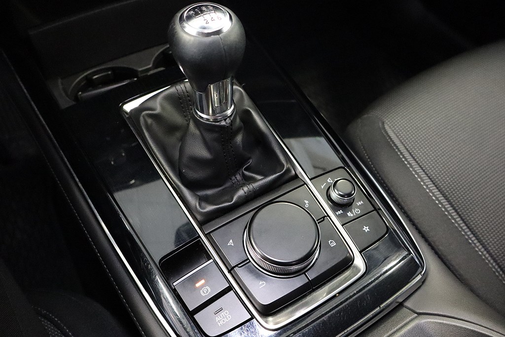 Bild på Sky 2.0 SKYACTIV-X M Hybrid 150hk - B-KAMERA, NAV