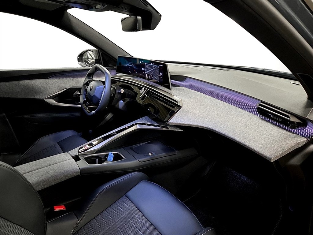 Bild på GT Hybrid 145hk Aut - 7-SITS, B-KAMERA