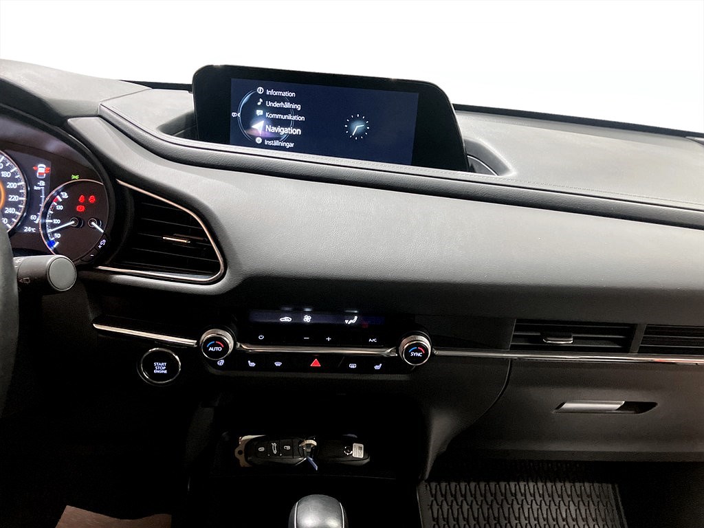 Bild på Sky + Tech Pack 2.0 150hk Aut - B-KAMERA, CARPLAY