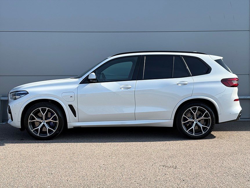 BMW X5 xDrive45e M sport / B&W / Panorama / Drag / Luftfjädring