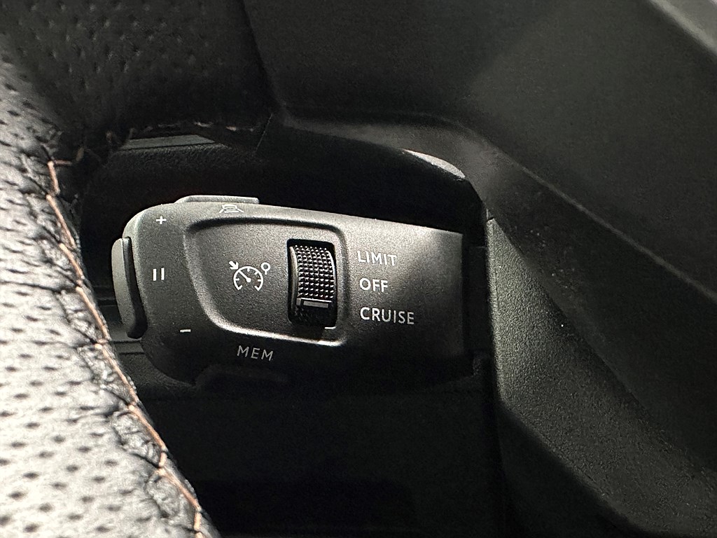 Bild på GT 1.2 PT 130hk Aut - B-KAMERA, CARPLAY