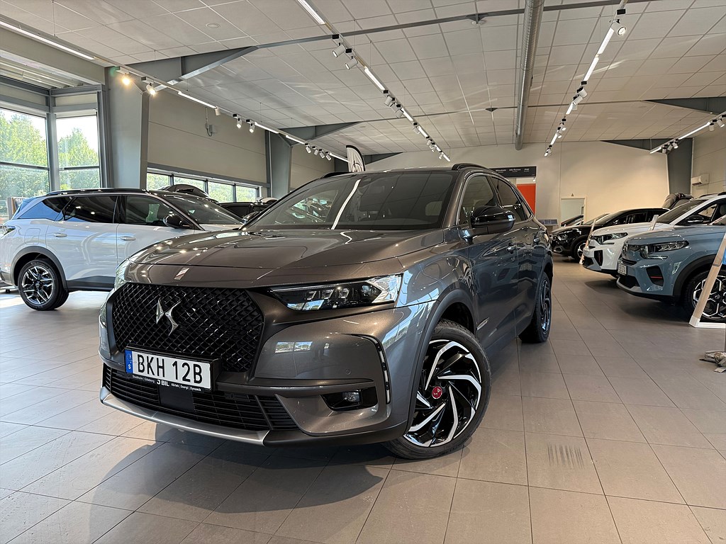 Bild på E-Tense Performance Business 300hk Aut 4x4 - BKAMERA,CARPLAY