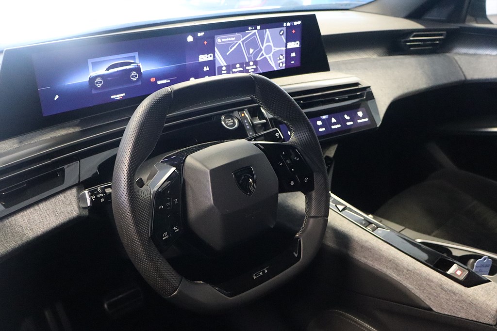 Bild på GT Hybrid e-DSC 136hk Aut - B-KAMERA, CARPLAY