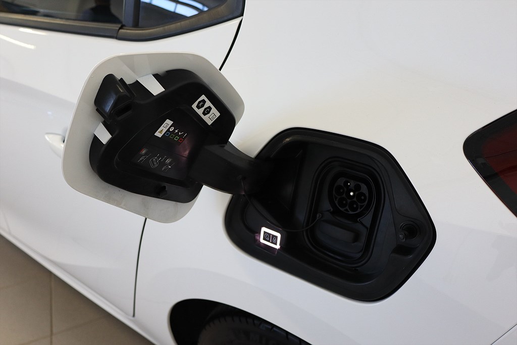 Bild på Designline 50kWh 136hk Aut - B-KAMERA, CARPLAY