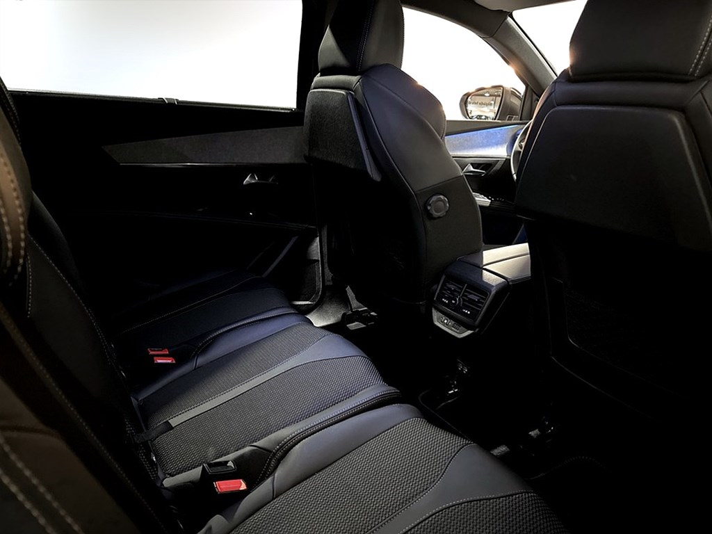 Bild på GT 1.2 PT 130hk Aut - B-KAMERA, CARPLAY