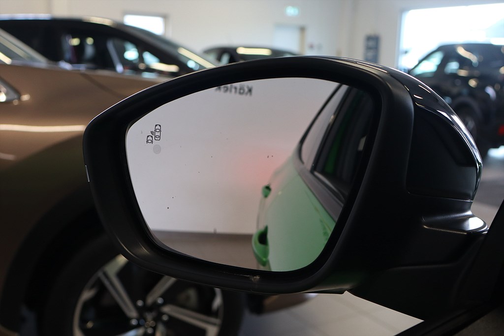 Bild på Ultimate 50kWh 136hk Aut - B-KAMER, CARPLAY, NAV