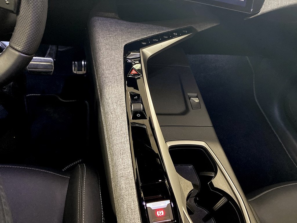 Bild på GT Hybrid 145hk Aut - 7-SITS,B-KAMERA,CARPLAY