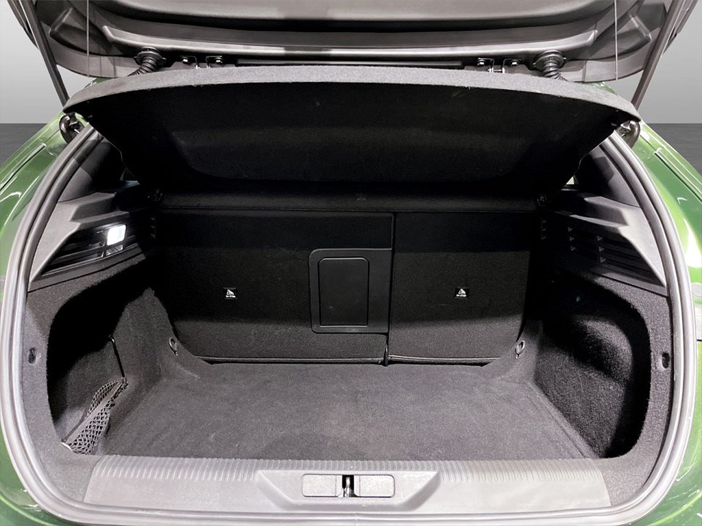 Bild på GT 5D 1.2 PT 130hk Aut - 360-KAMERA, CARPLAY