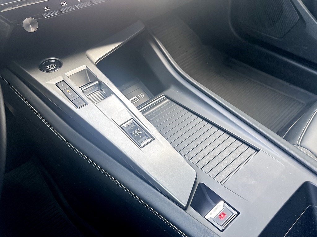 Bild på GT 1.2 PT 130hk Aut - B-KAMERA,DRAG,CARPLAY