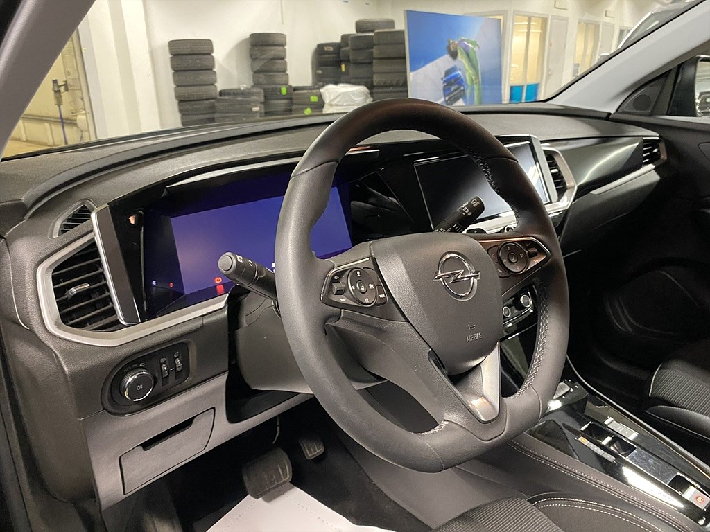 Bild på GS-Line 1.2 Turbo 130hk Aut - B-KAMERA, CARPLAY