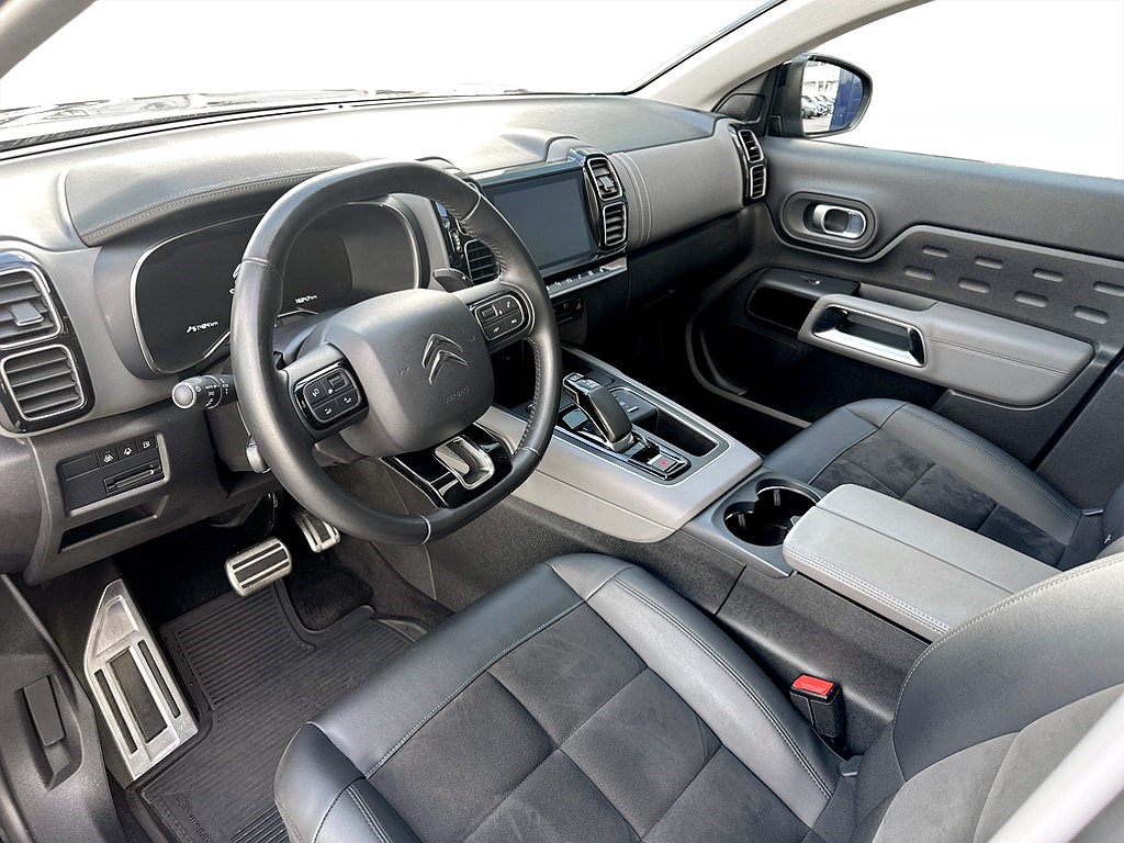 Bild på Shine Exclusive PHEV 225hk Aut - PANORAMA, DRAG