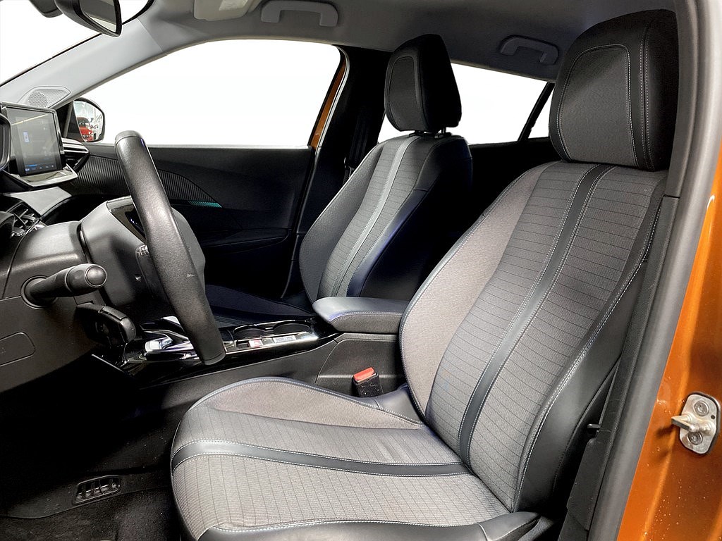 Bild på Allure Pack 50kWh 136hk Aut - B-KAMERA, CARPLAY