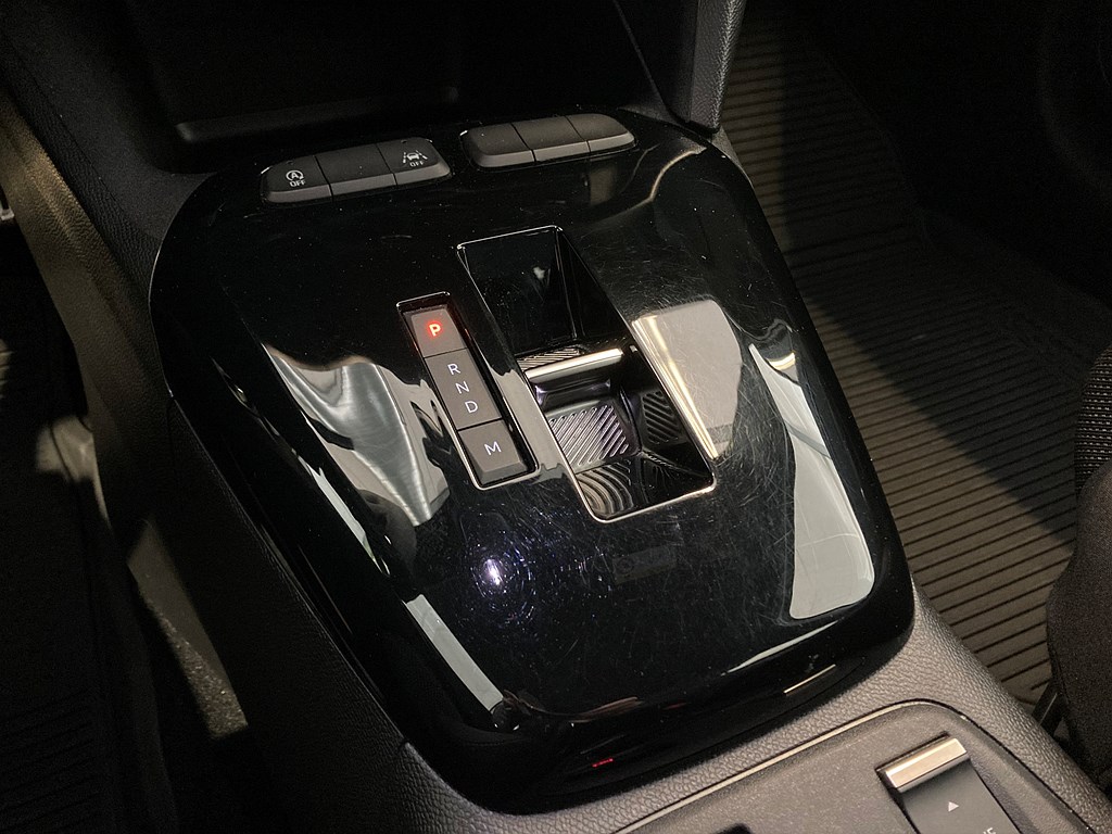 Bild på GS 1.2 EAT 130h Aut - B-KAMERA,CARPLAY
