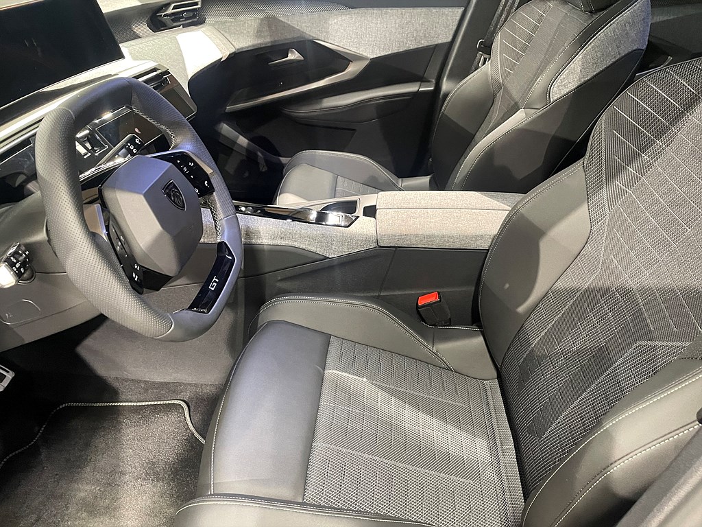 Bild på GT Hybrid 145hk Aut - B-KAMERA,CARPLAY,NAV