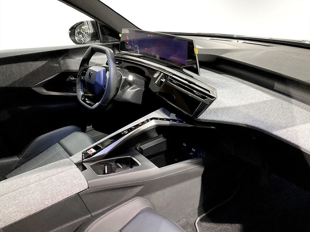 Bild på GT Hybrid 145hk Aut - B-KAMERA, CARPLAY