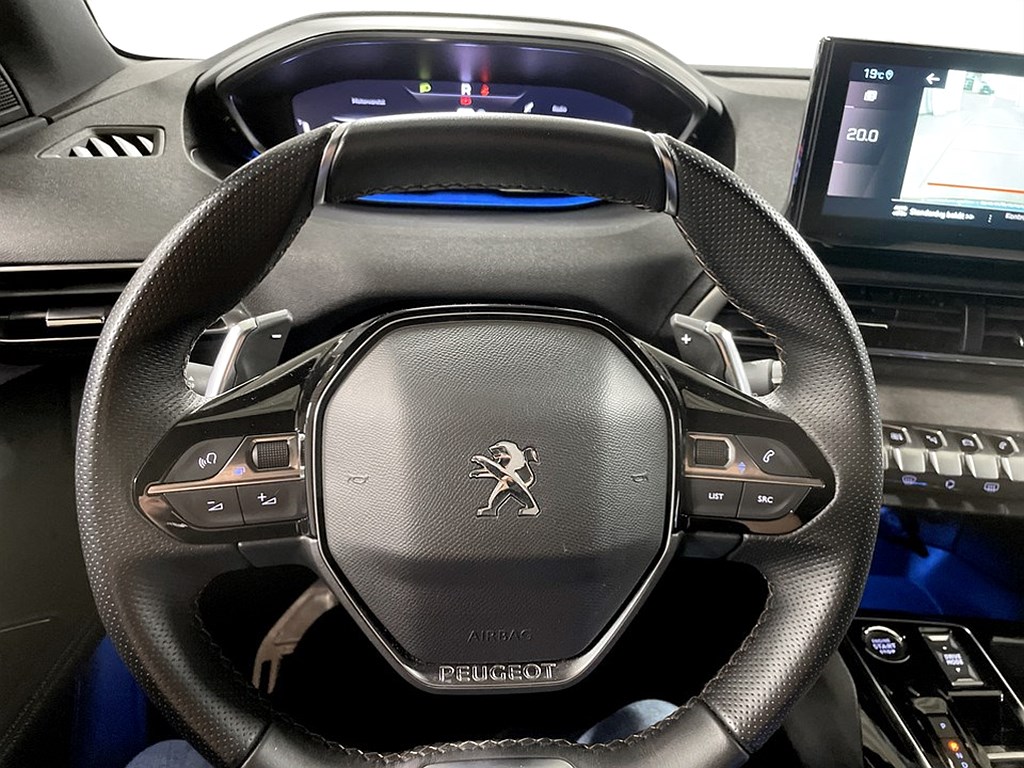 Bild på GT Black Pack 1.2 PT 130hk Aut - B-KAMERA, CARPLAY