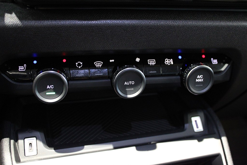 Bild på Shine 1.2 PT 130hk Aut - B-KAMERA, CARPLAY