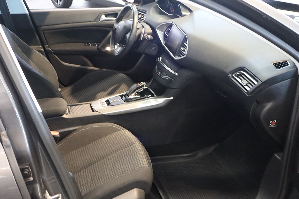 Bild på SW Active 1.2 PT 130hk Aut - CARPLAY, BACKSENSORER