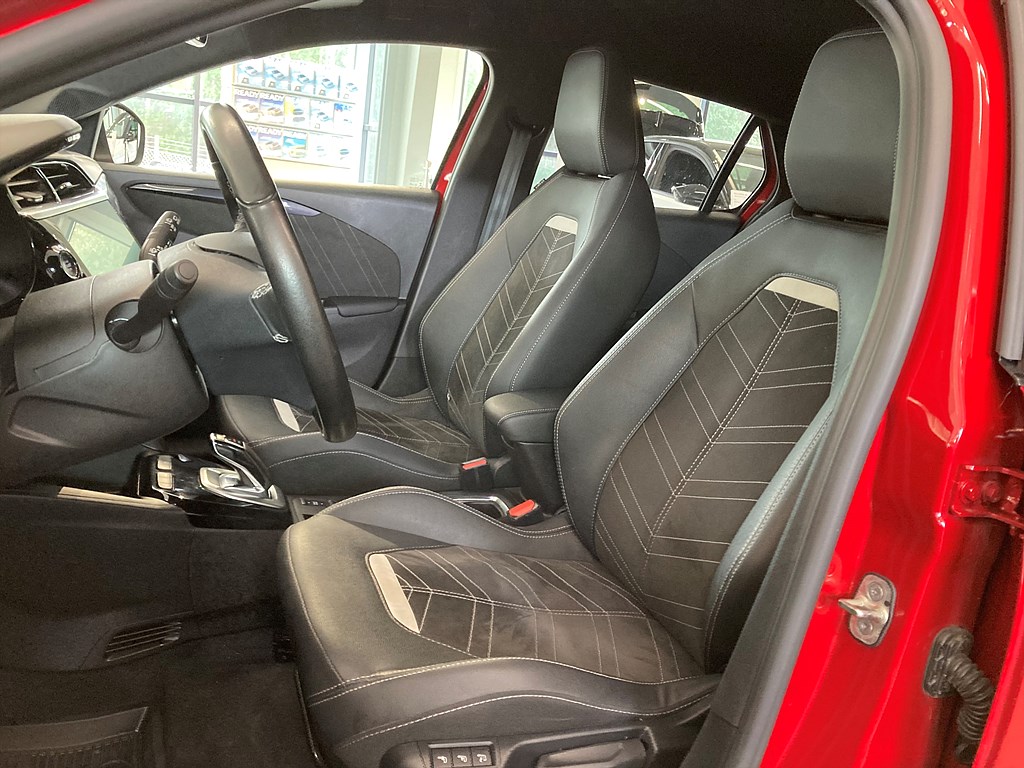 Bild på Ultimate 50kWh 136hk Aut - B-KAMERA,CARPLAY,NAV