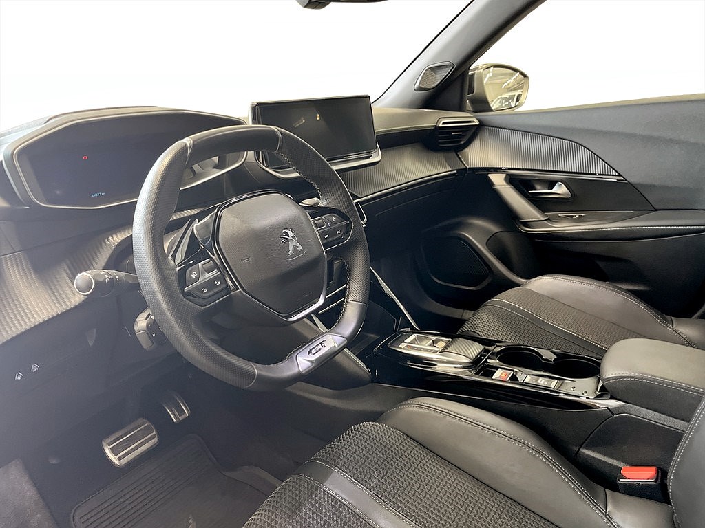 Bild på GT 1.2 PT 130hk Aut - 360-KAMERA, CARPLAY