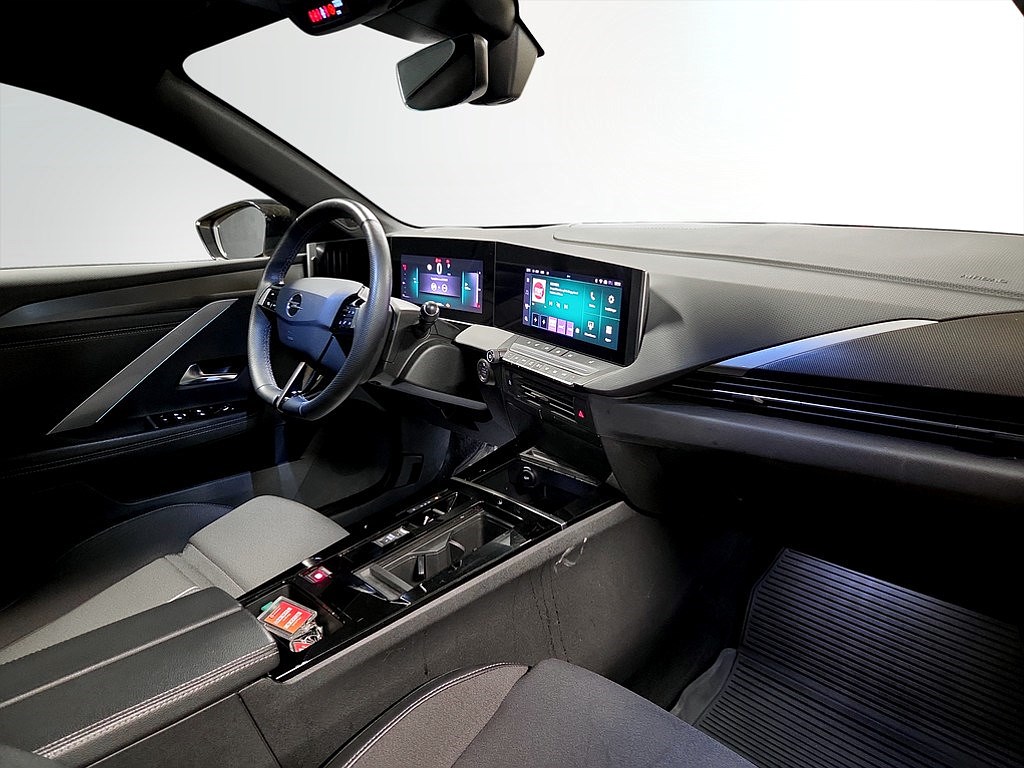 Bild på 5D GS 1.2 PT 130hk Aut - B-KAMERA, CARPLAY