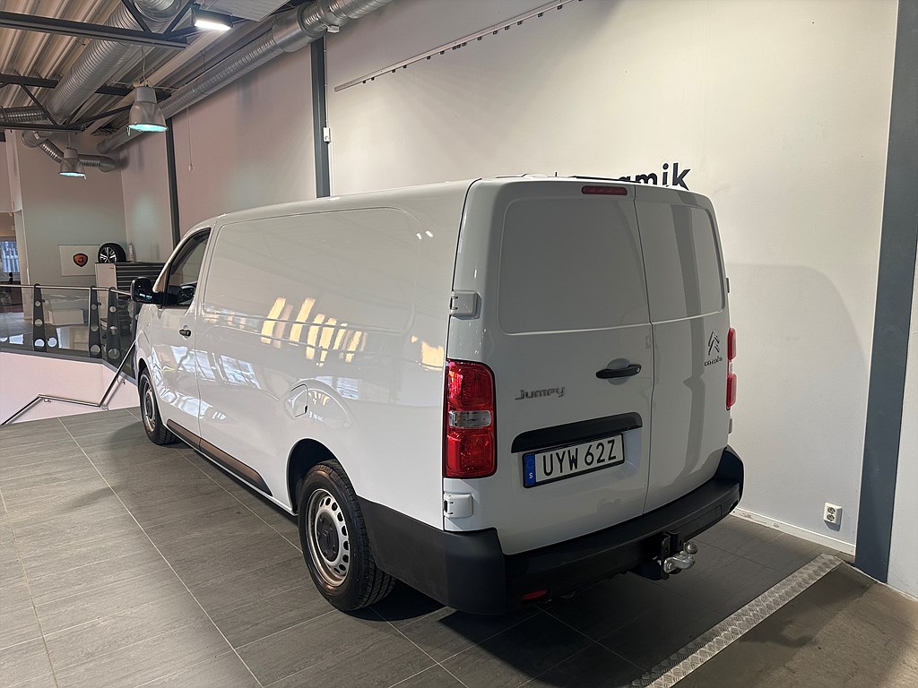 Bild på New Business L3 2.0 BHDi 145hk Aut - DRAG