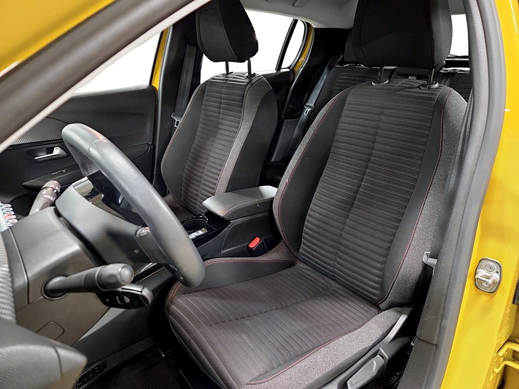 Bild på Active Pack 50kWh 136hk Aut - CARPLAY, NAVI