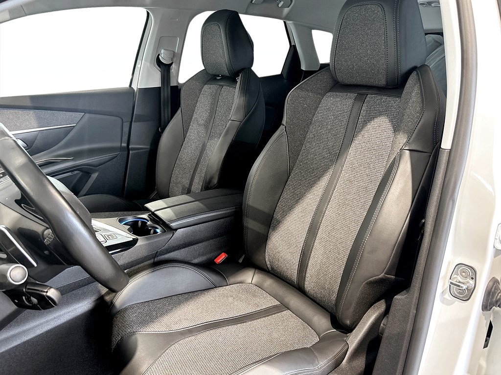 Bild på Allure 1.5 BHDi 130hk Aut - CARPLAY,FARTHÅLLARE