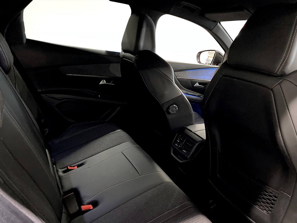 Bild på GT-Line Hybrid4 300hk Aut AWD - BACKKAMERA