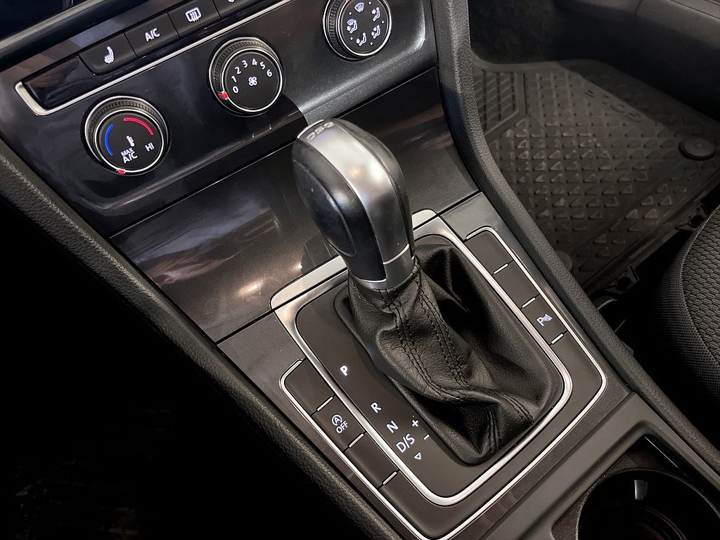Bild på 1.0 TSI 110hk Aut - CARPLAY, FARTHÅLLARE