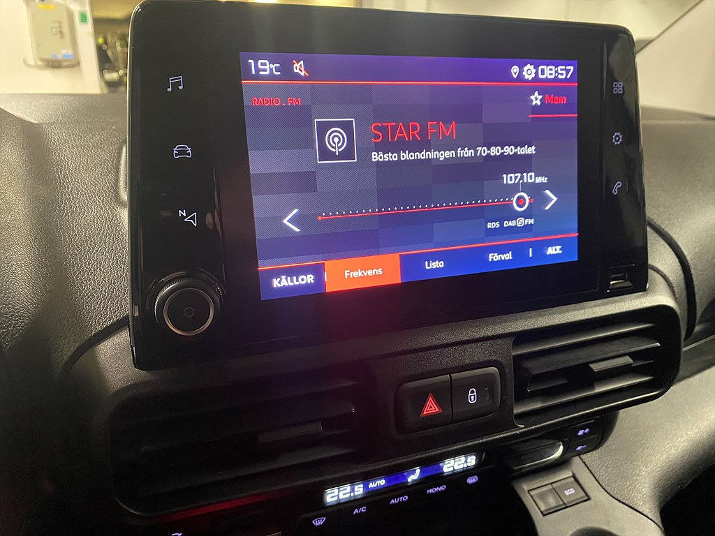 Bild på Premium Business  1.5 BHDi 130hk Aut L2 - DRAG