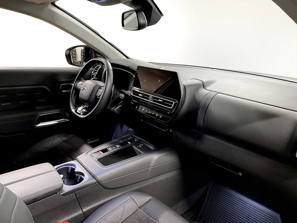 Bild på Aircross Shine 1.2 PT 130hk Aut - B-KAMERA, CARPLAY