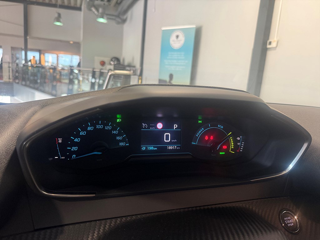 Bild på Active Pack 50kWh 136hk Aut - CARPLAY