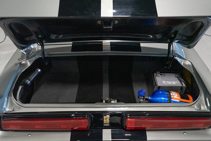 Ford Mustang Fastback ELEANOR TRIBUTE 495hk