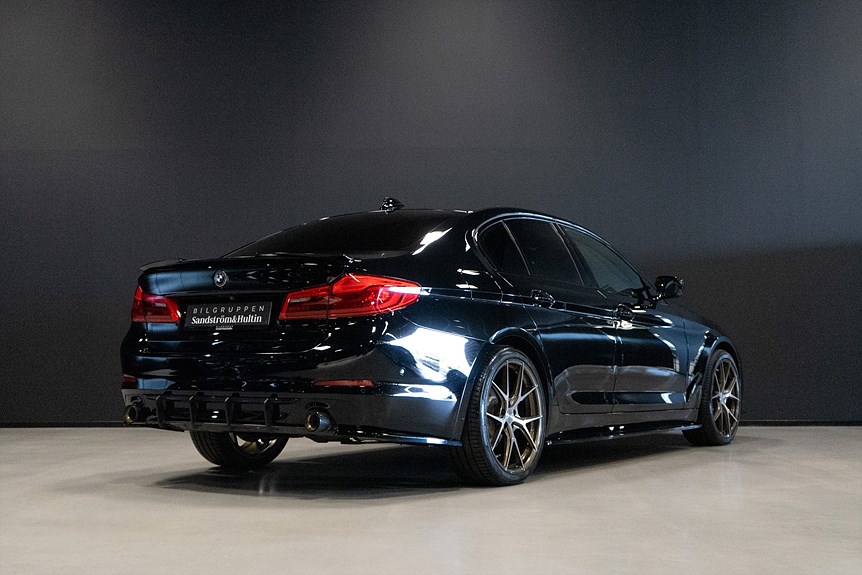 BMW 530e xDrive Sport Line Maxton Design Kit 350hk