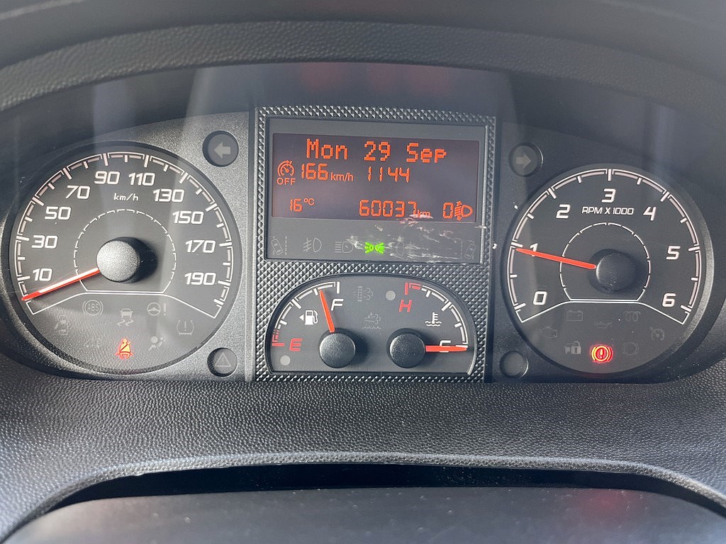 Bild på Van 335 PRO+ 2.2 BHDi 140hk Aut L3H2 - B-KAMERA, DRAG