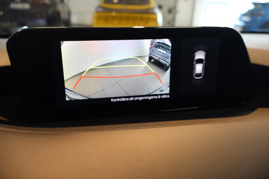 Bild på Hatchback Sky 2.0 SKYACTIV-G M Hybrid 150hk - B-KAMERA