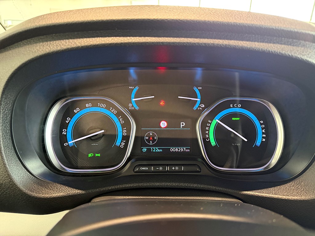 Bild på Premium 75kWh 136hk Aut L3 - DRAG, M-VÄRMARE, B-KAMERA