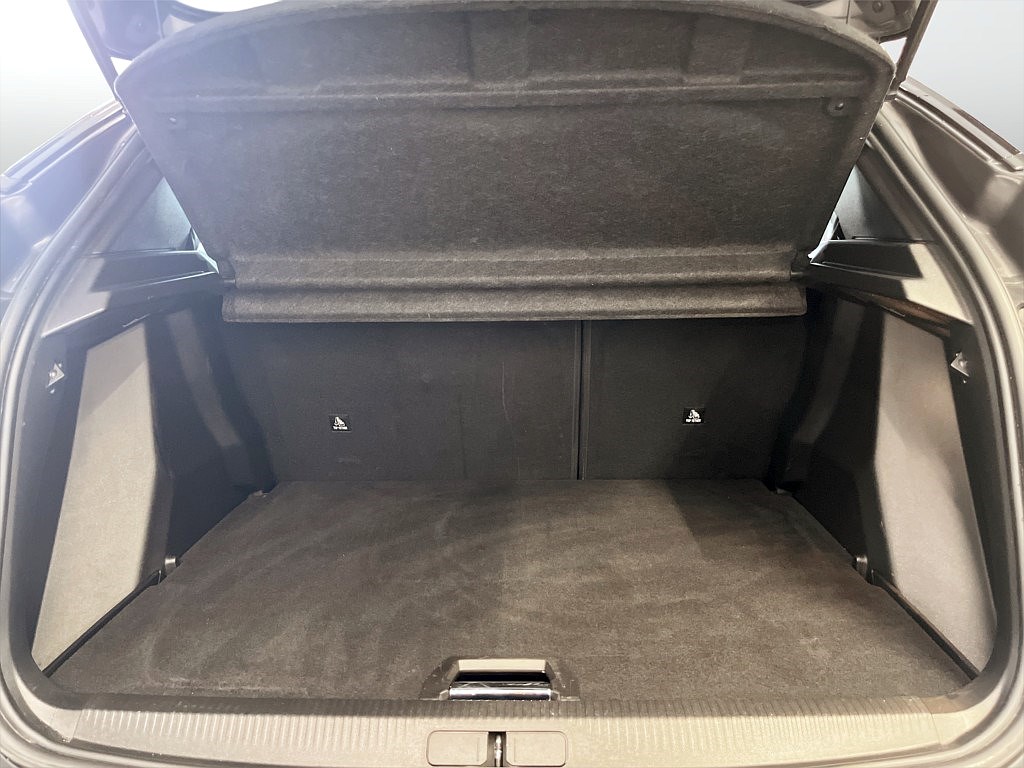 Bild på GT 1.2 PT 130hk Aut - 360-KAMERA, CARPLAY