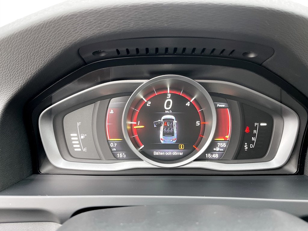 Bild på Momentum 190hk Aut - DRAG, BACKSENSORER