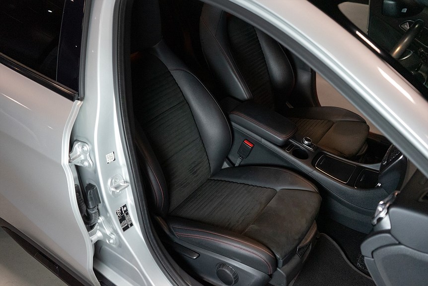 Mercedes-Benz GLA 200 AMG 156hk
