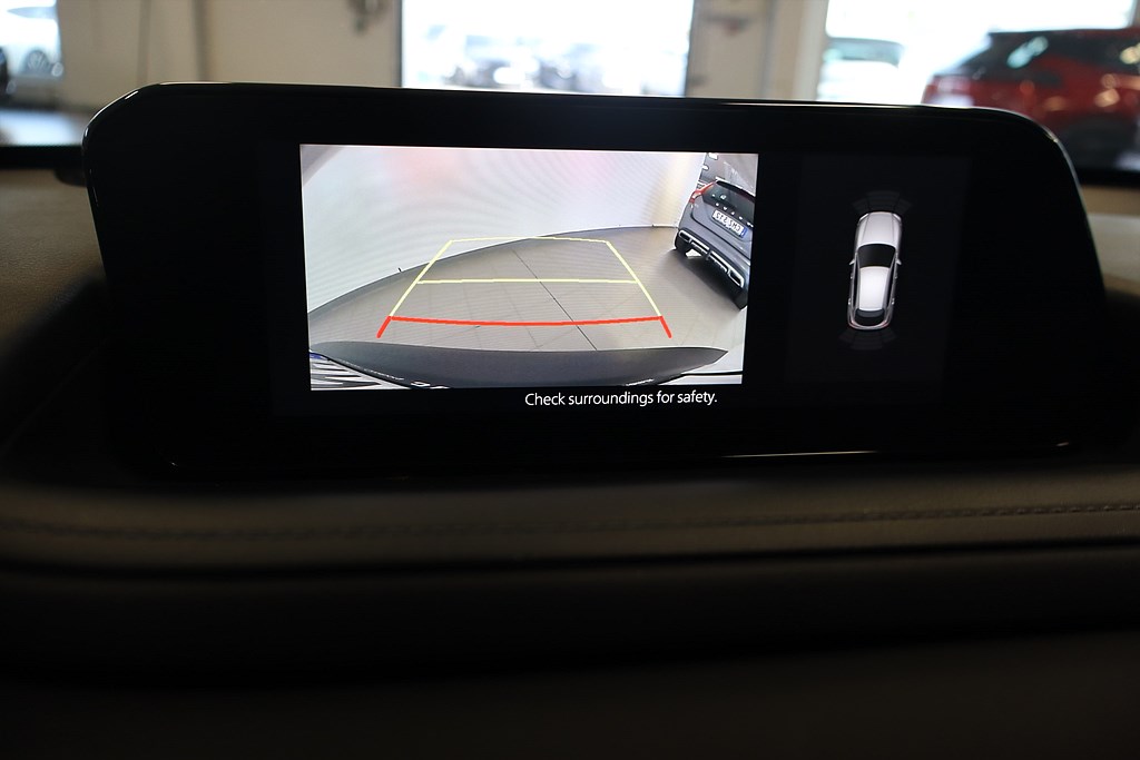 Bild på Sky 2.0 SKYACTIV-X M Hybrid 150hk - B-KAMERA, NAV