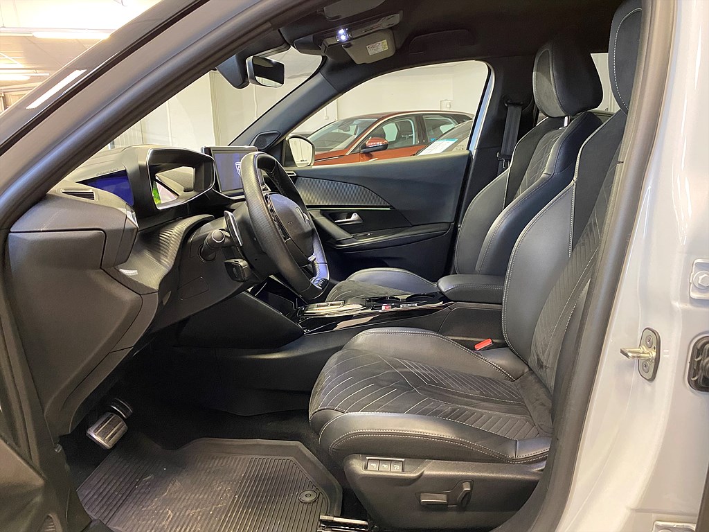 Bild på GT 1.2 PT 130hk Aut - 360-KAMERA, CARPLAY