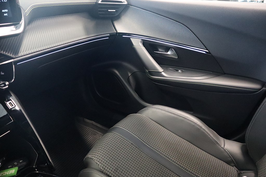 Bild på GT 1.2 PT 130hk Aut - B-KAMERA, CARPLAY, NAV