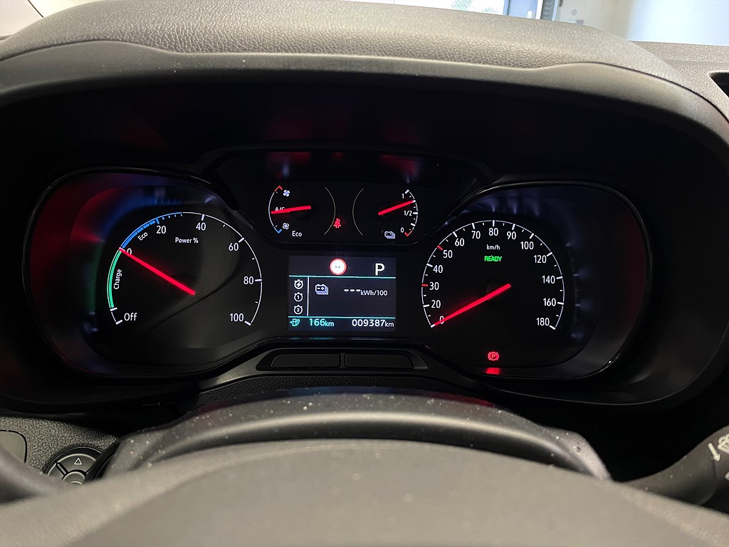 Bild på Business Cargo XL 50kWh 136hk Aut L2 - NAV, BACKSENSORER