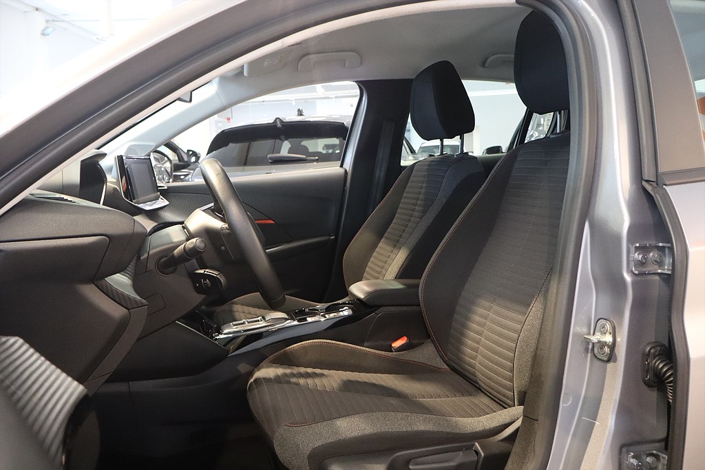 Bild på Active Pack 50kWh 136hk Aut - CARPLAY, BACKSENSORER