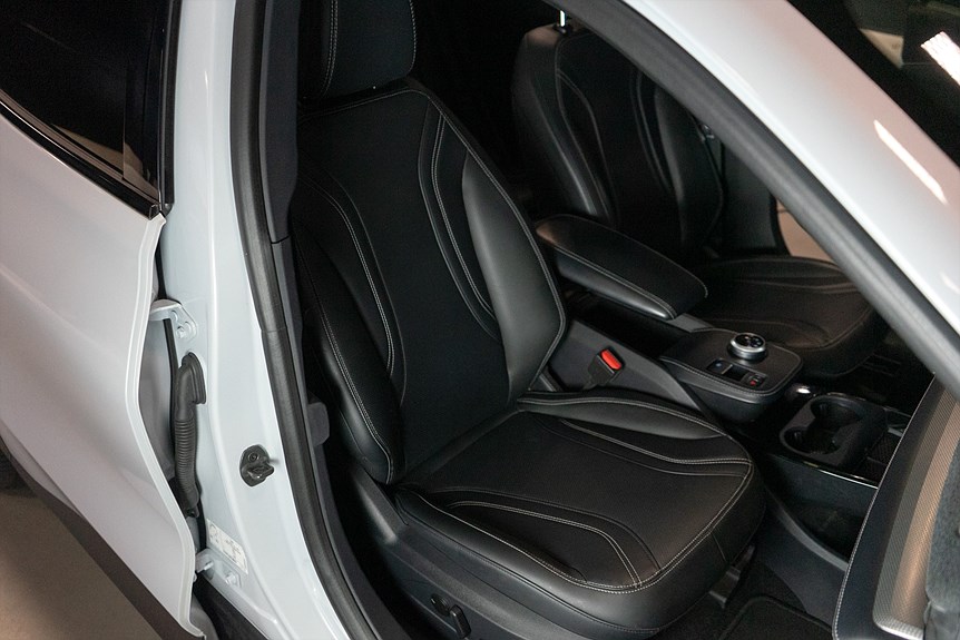 Ford Mustang Mach-E Long Range 294hk